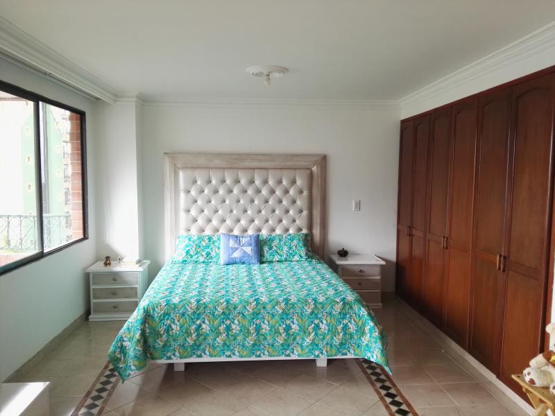 Apartamento En Venta - Edificio La Aurora Piso 5 - La Pola, Ibagué