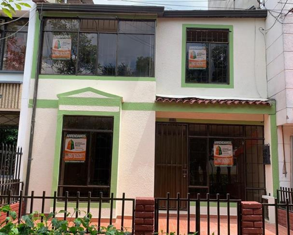 CASA CALLE 103B #13C -10 LOTE 175 MANZANA J, Torres De Coaviconsa, Bucaramanga