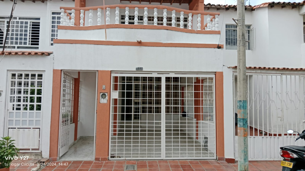 CASA 22 AN # 4-50, Prados Del Norte, Cúcuta