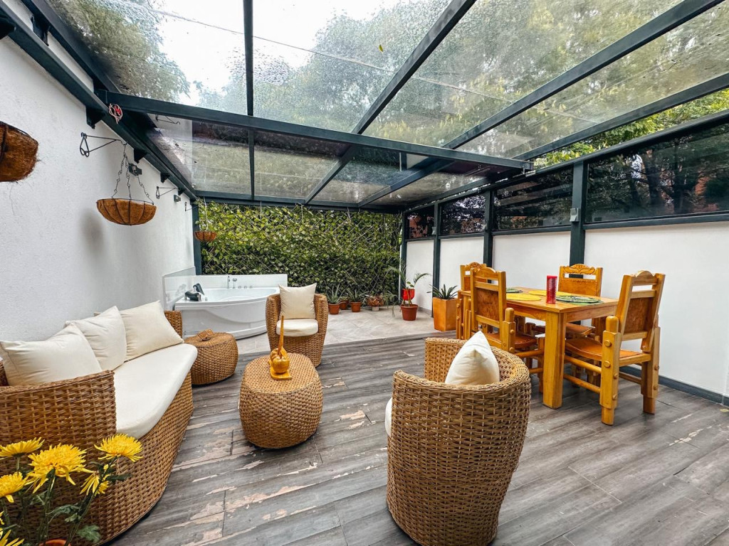CASA Calle 15 # 2-67, La Frontera, Medellín en La Frontera