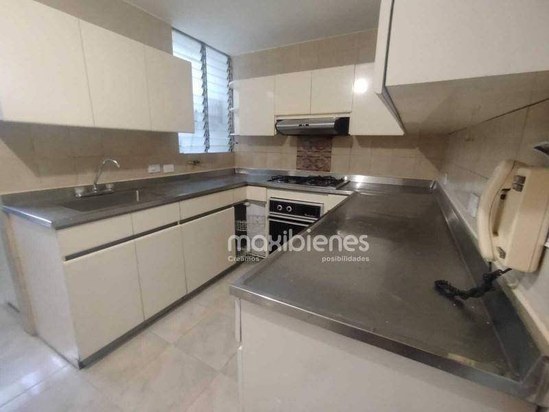 CASA CARRERA 32 #7B SUR -20 TIERRADENTRO, LA INFERIOR, Medellín en La Inferior