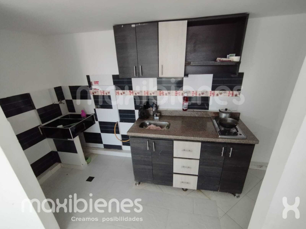 APARTAMENTO CALLE 66 C #105 -143 APARTAMENTO 9904 BLOQUE 3 EL CHAGUALON, LA AURORA, Medellín en La Aurora