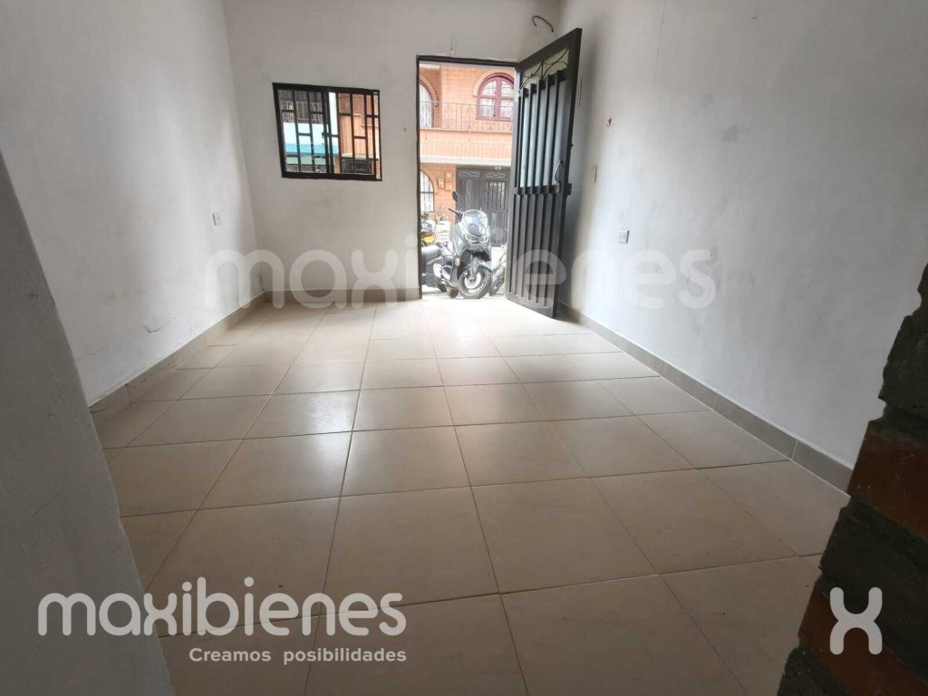 Studio for rent in Bello