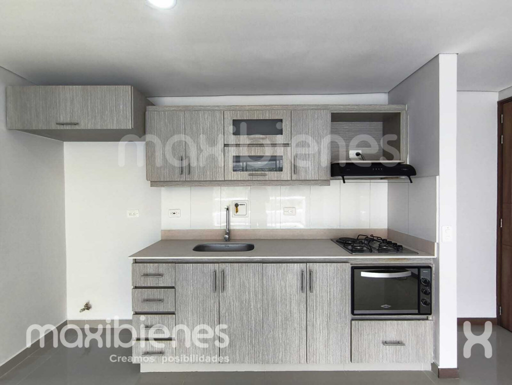 APARTAMENTO CARRERA 27 D #34 DD SUR -19 APARTAMENTO 301 EDIFICIO MONTECARLO, LAS COMETAS, Envigado