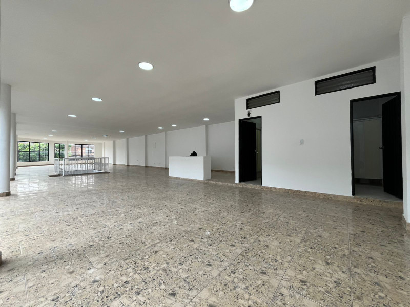 Local En Arriendo - Chapinero, Cali
