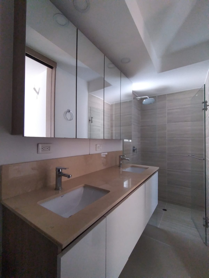 Apartamento En Arriendo - La Flora, Cali