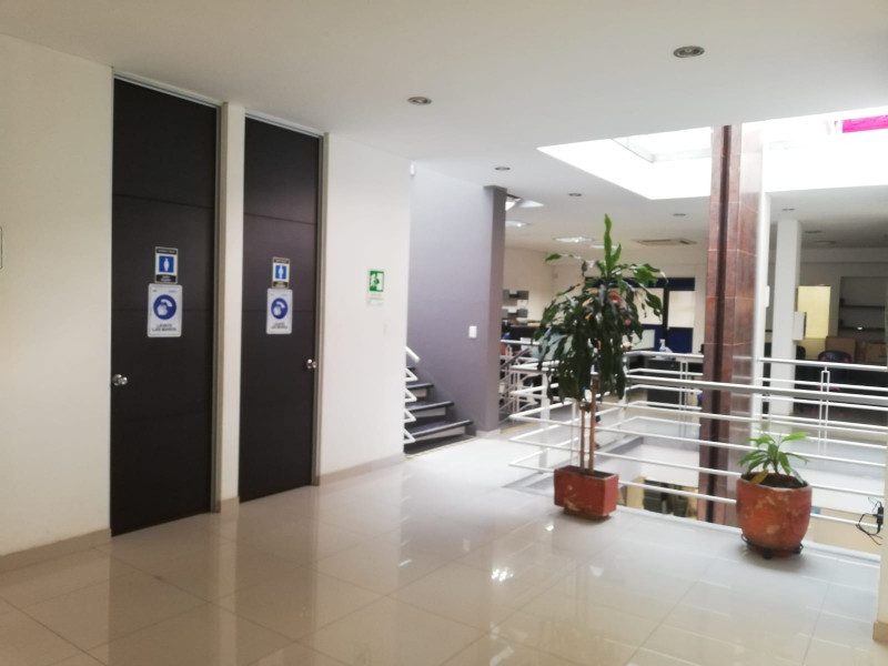 Edificio En Arriendo - La Flora, Cali