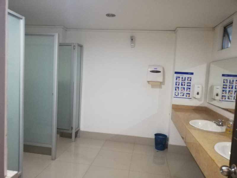 Edificio En Arriendo - La Flora, Cali