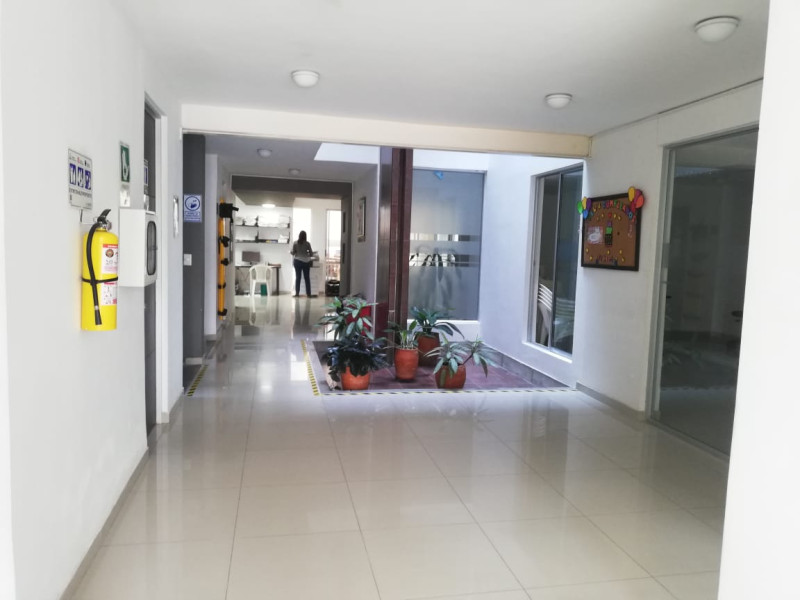 Edificio En Arriendo - La Flora, Cali
