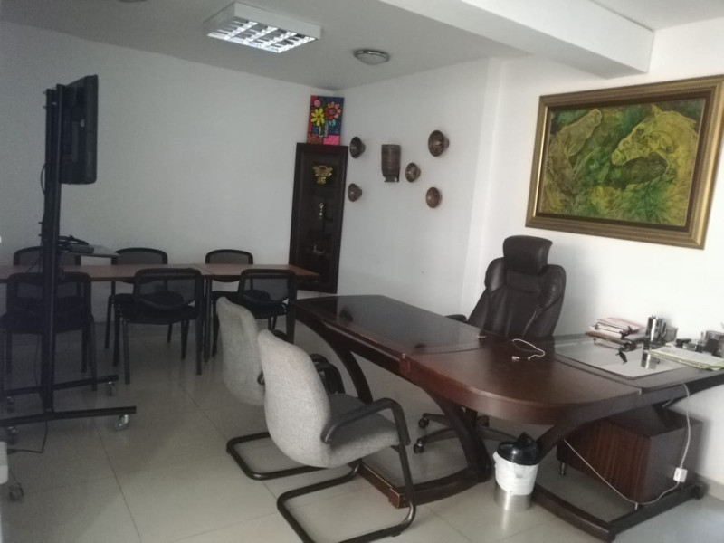 Edificio En Arriendo - La Flora, Cali