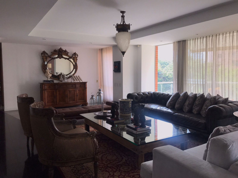 Apartamento En Venta - Aguacatal, Cali