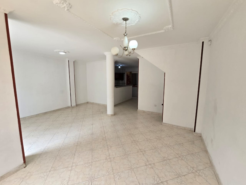 Casa En Arriendo - Ciudad 2000, Cali