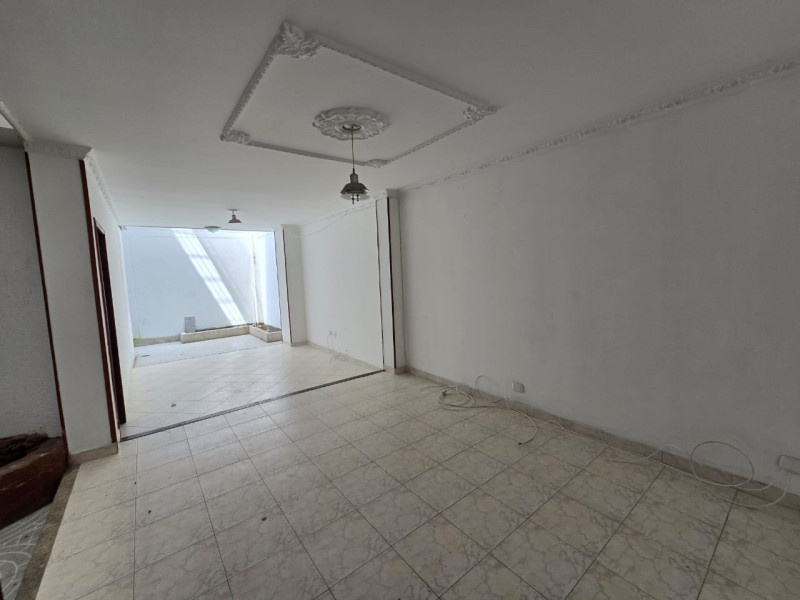Casa En Arriendo - Ciudad 2000, Cali