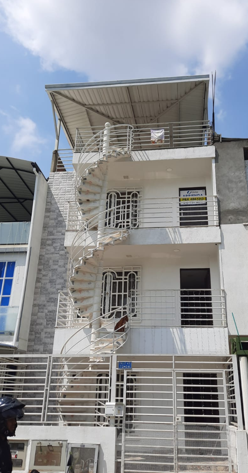 Casa En Arriendo - Ciudad 2000, Cali
