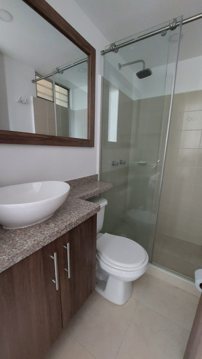 Apartamento En Arriendo - Ciudad Guabinas, Cali