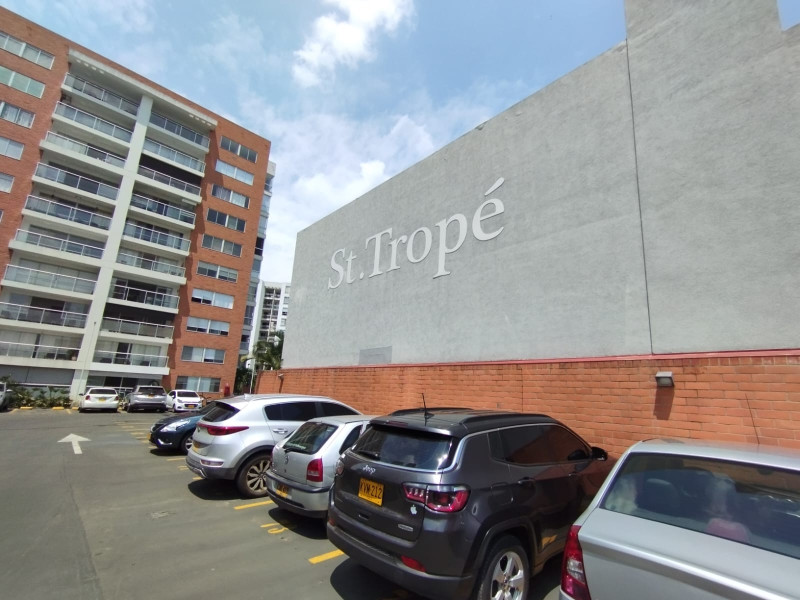 Apartamento En Arriendo - Valle Del Lili, Cali