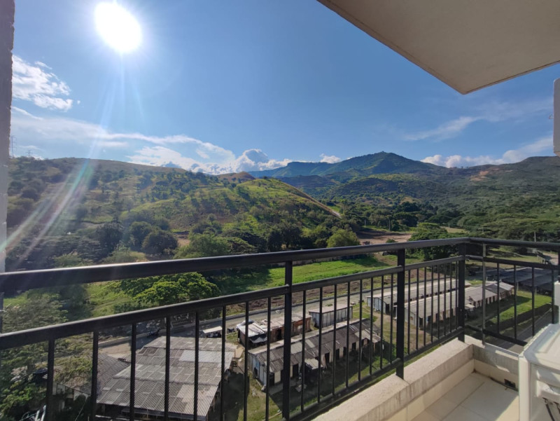 Apartamento En Venta - Ciudad Guabinas, Cali