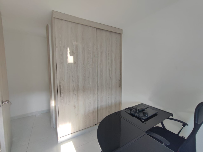Apartamento En Venta - Ciudad Guabinas, Cali