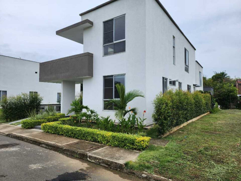 Casa Campestre En Venta - Jamundi - Potrerito, Jamundí