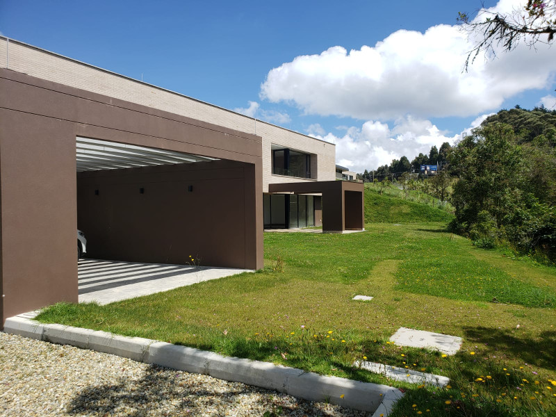Casa En Arriendo - Altos De Las Palmas, Medellín