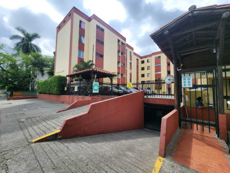 Apartamento En Venta - Primero De Mayo, Cali