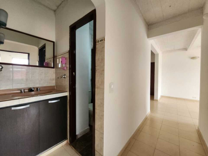 Apartamento En Venta - Primero De Mayo, Cali