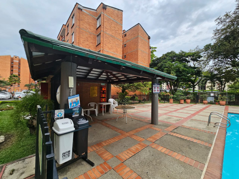 Apartamento En Arriendo - Hacienda, Cali