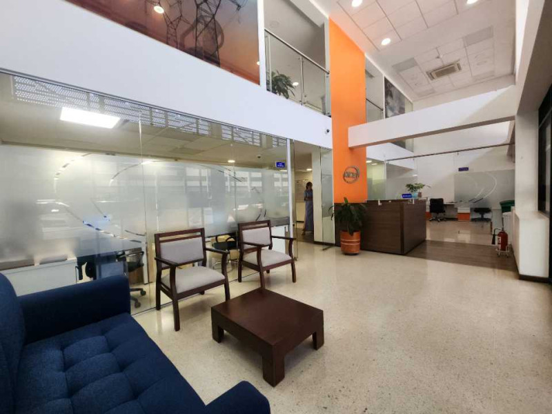 Oficina En Venta - La Flora, Cali