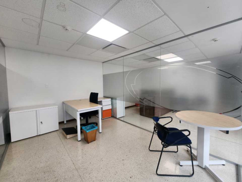Oficina En Venta - La Flora, Cali