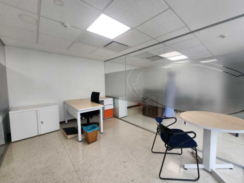 Oficina En Venta - La Flora, Cali