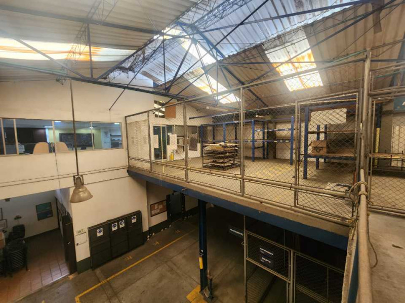 Bodega En Venta - Belalcázar, Cali