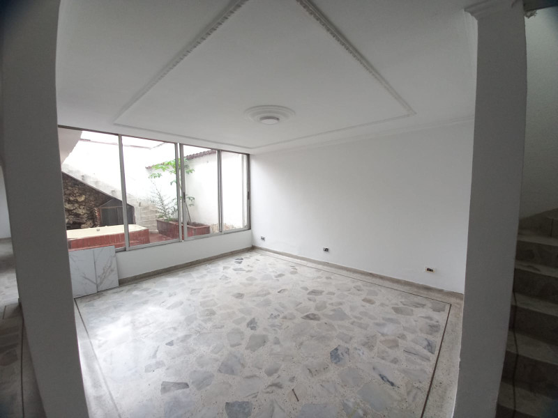Casa En Arriendo - La Merced, Cali