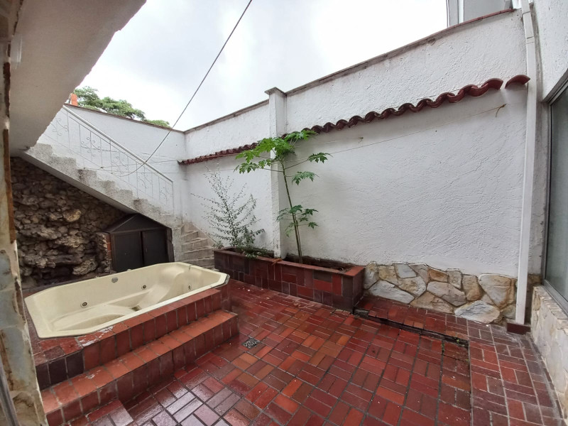 Casa En Arriendo - La Merced, Cali