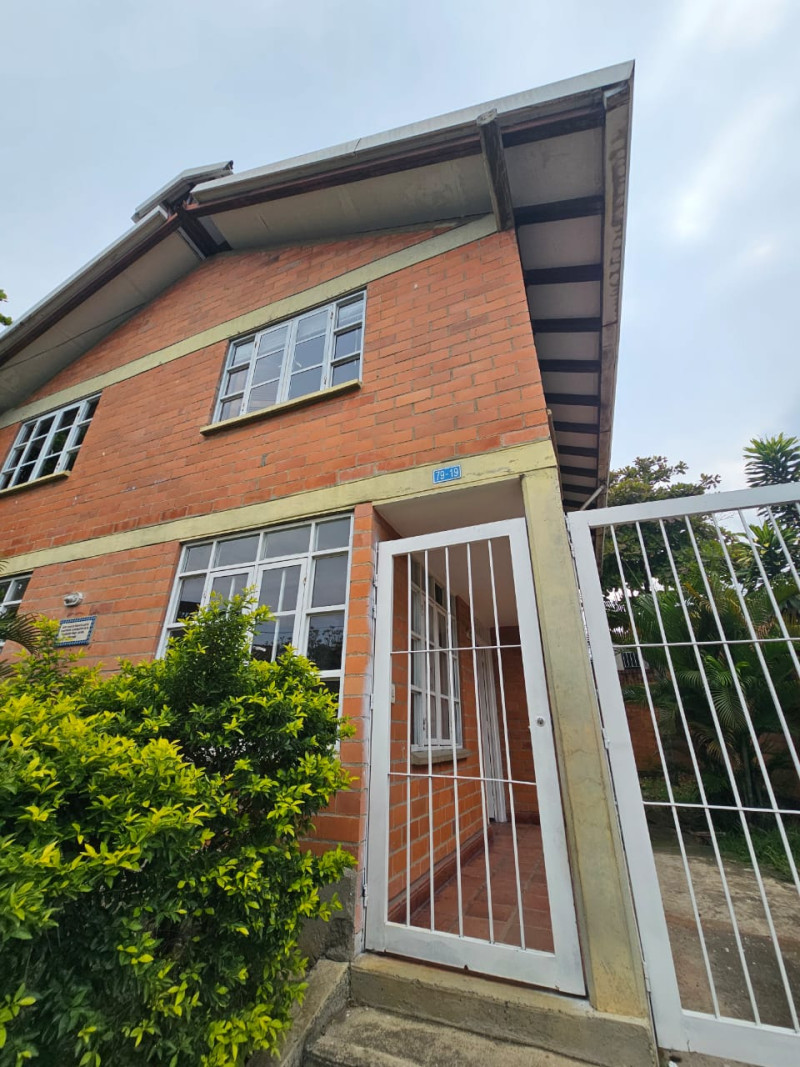 Oficina En Arriendo - Prados Del Sur, Cali