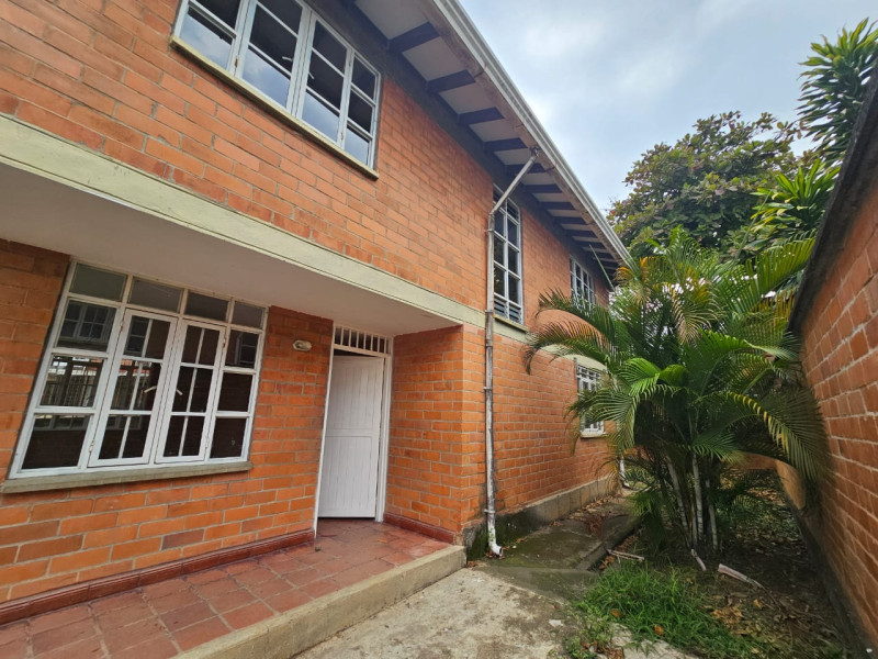 Oficina En Arriendo - Prados Del Sur, Cali
