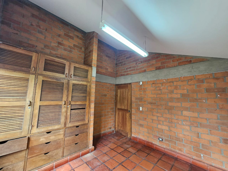 Oficina En Arriendo - Prados Del Sur, Cali