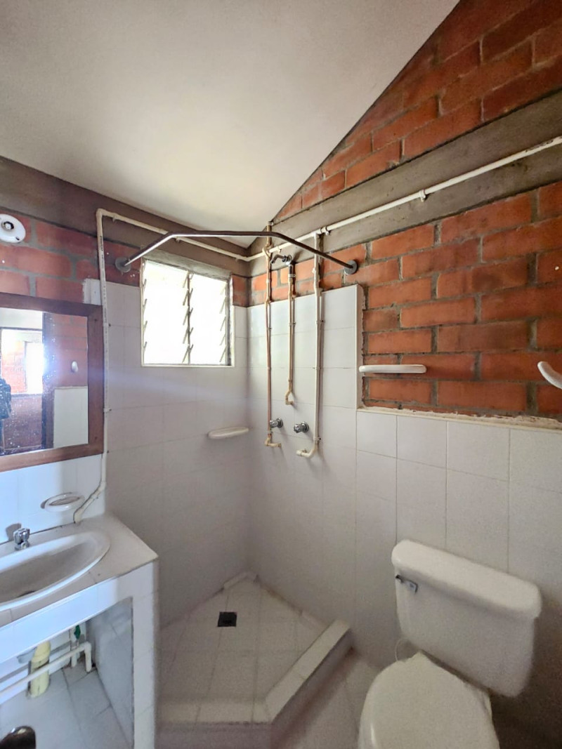 Oficina En Arriendo - Prados Del Sur, Cali