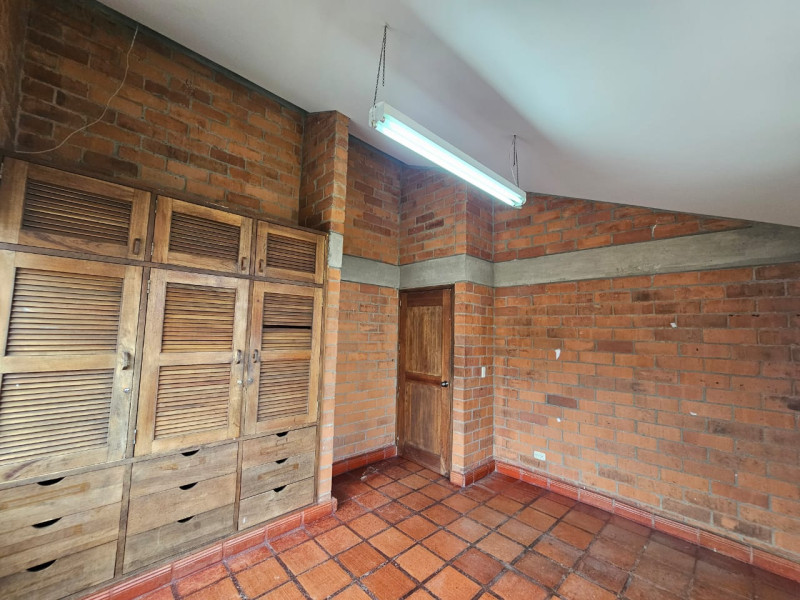 Oficina En Arriendo - Prados Del Sur, Cali