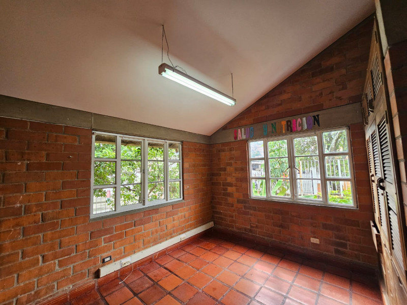 Oficina En Arriendo - Prados Del Sur, Cali
