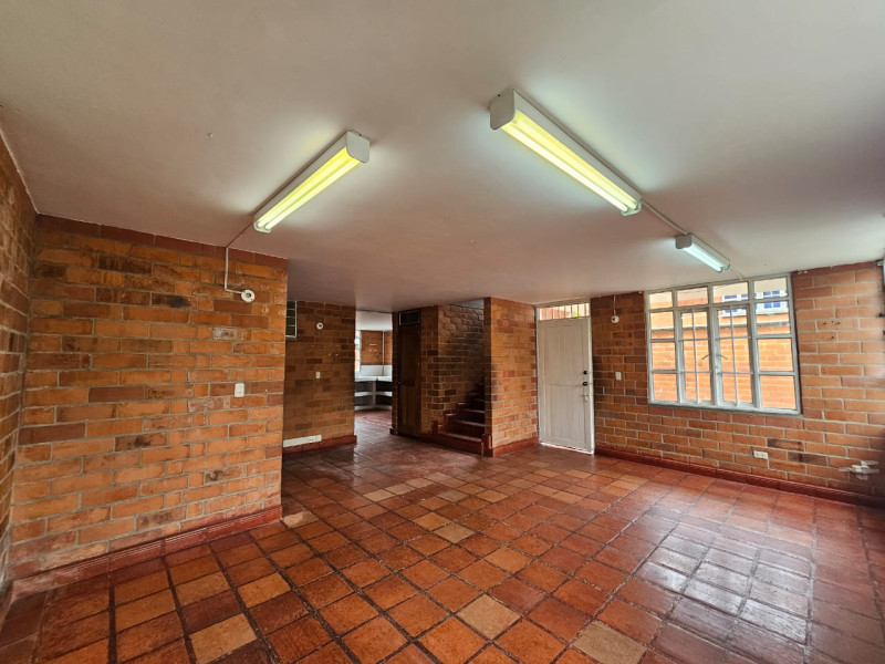 Oficina En Arriendo - Prados Del Sur, Cali