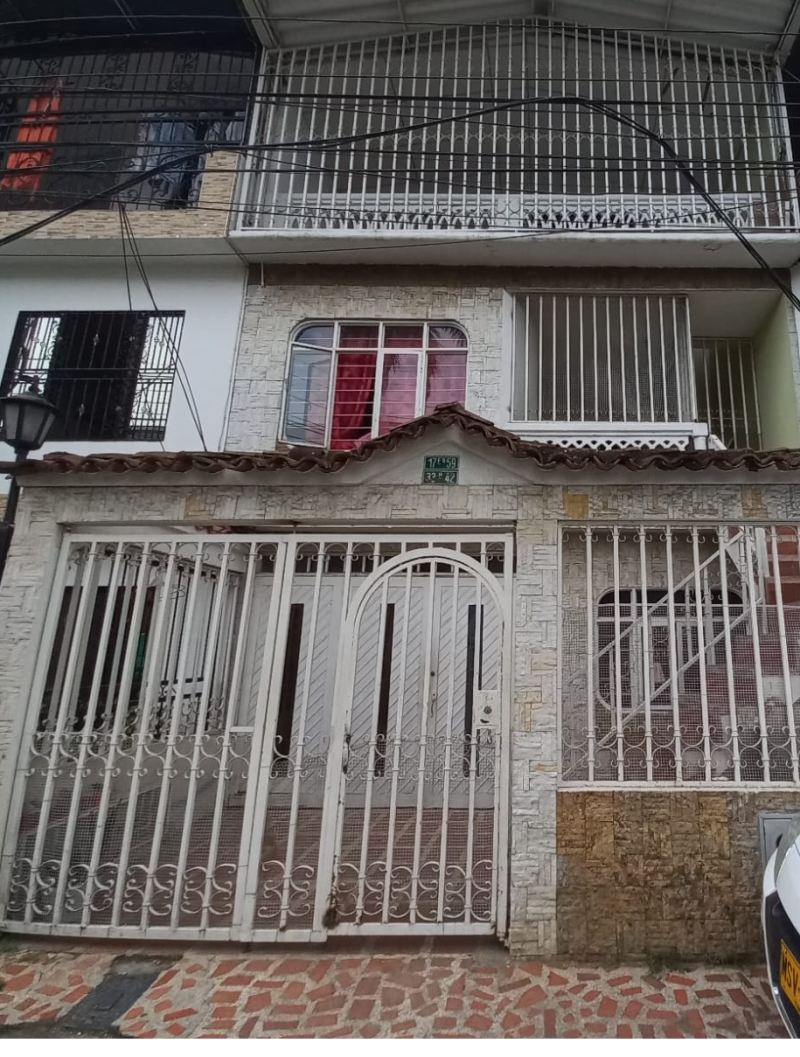 Casa En Arriendo - Santa Mónica Popular, Cali