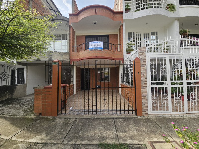 Casa En Arriendo - Calicanto, Cali