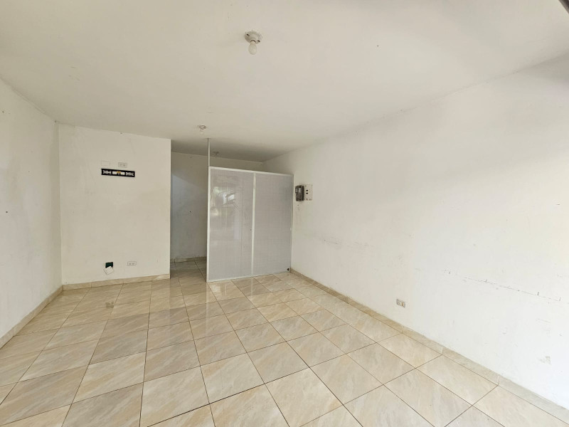 Local En Arriendo - Caney, Cali