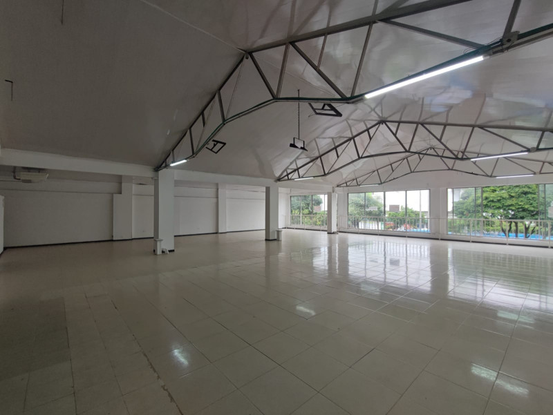 Local En Arriendo - Popular, Cali