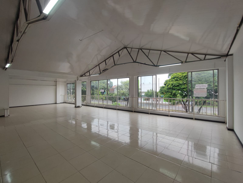 Local En Arriendo - Popular, Cali