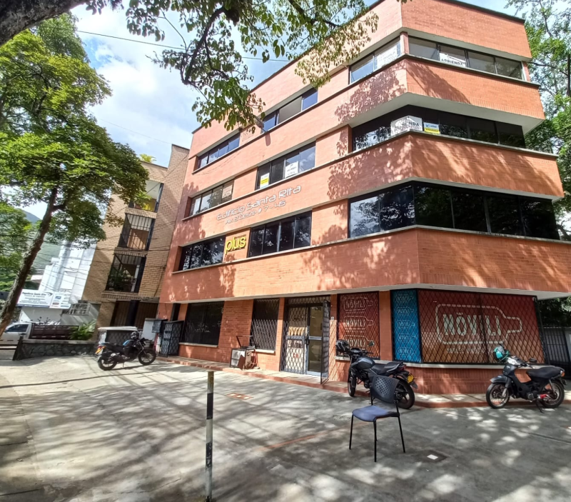 Oficina En Arriendo - Santa Rita, Cali