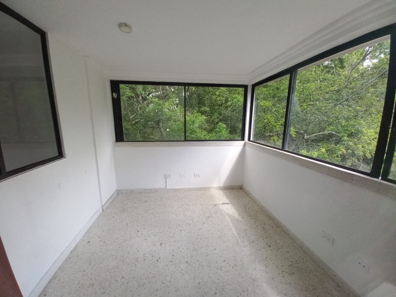 Oficina En Arriendo - Santa Rita, Cali