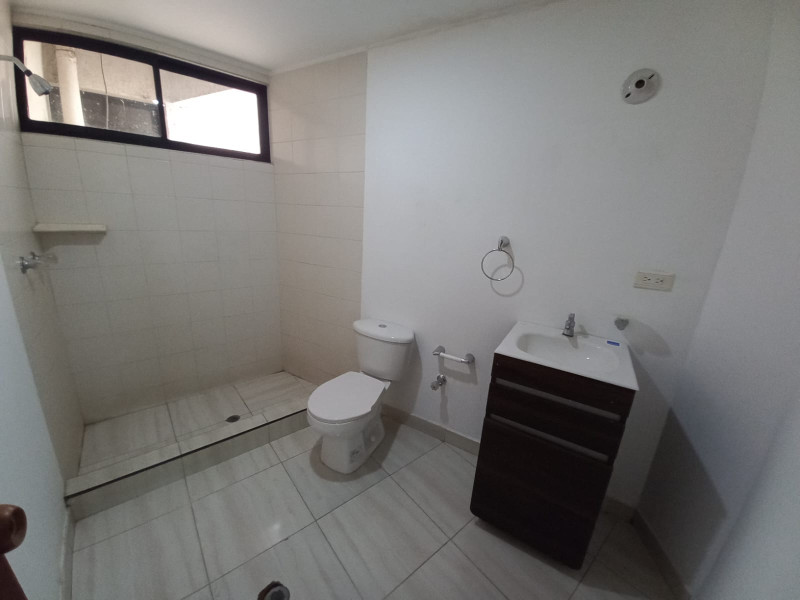 Oficina En Arriendo - Santa Rita, Cali
