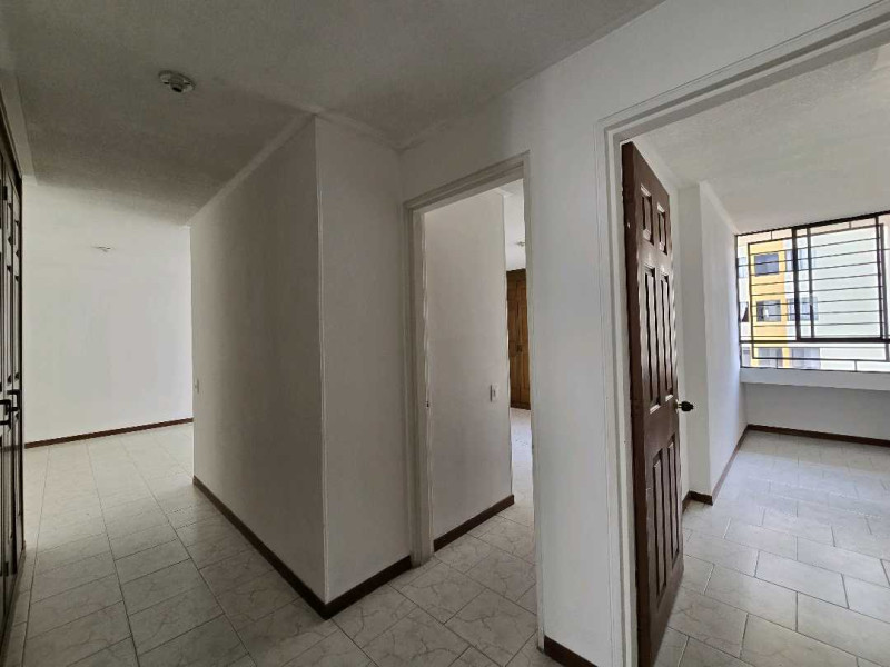 Apartamento En Venta - Santa Anita, Cali