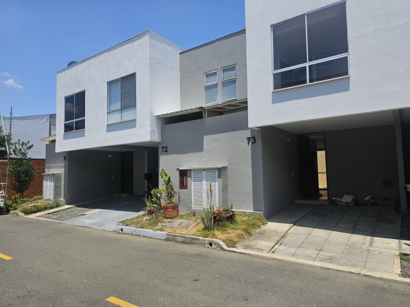 Casa En Arriendo - Ciudad Country, Jamundí